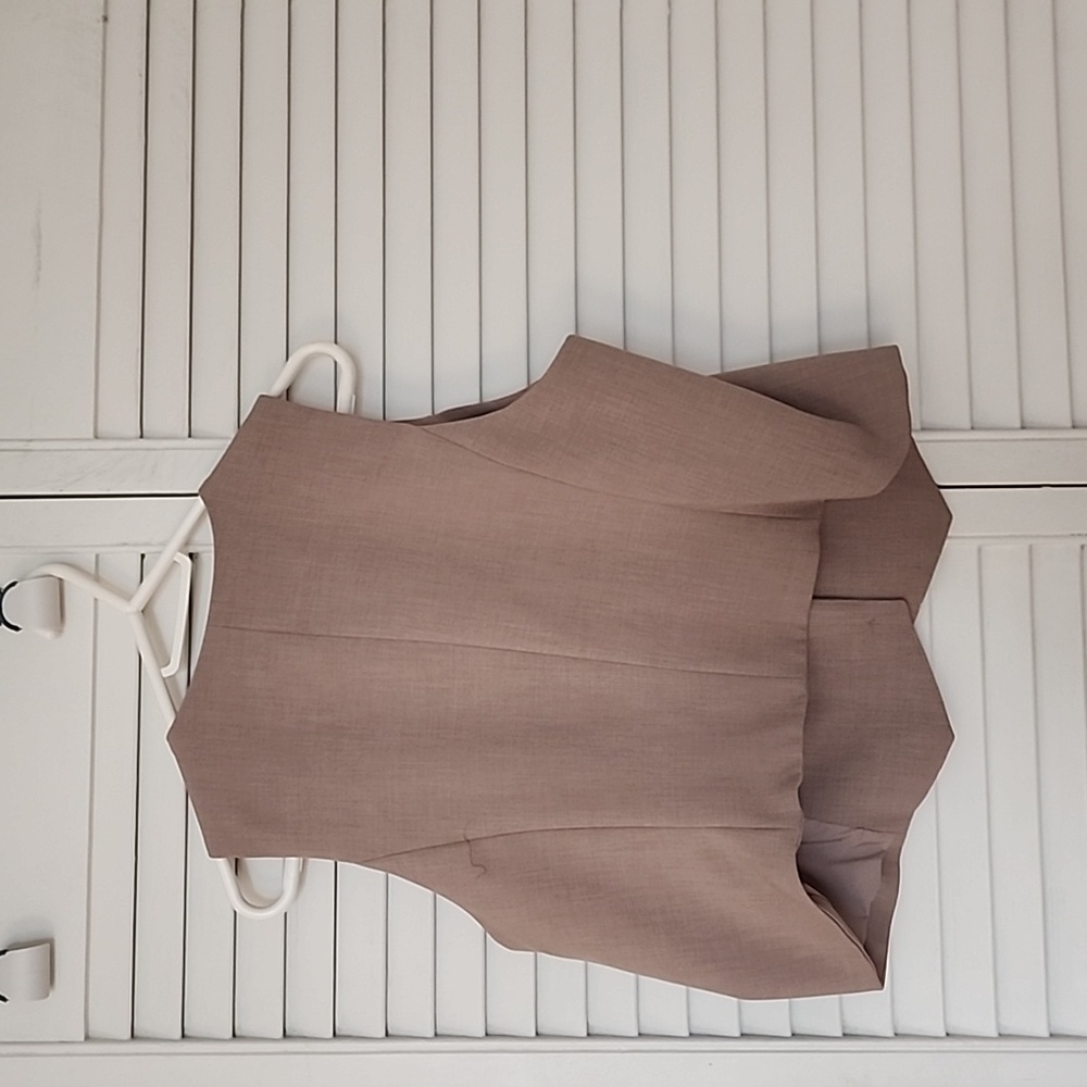 Tan Button-Up Vest - Picture 5 of 5